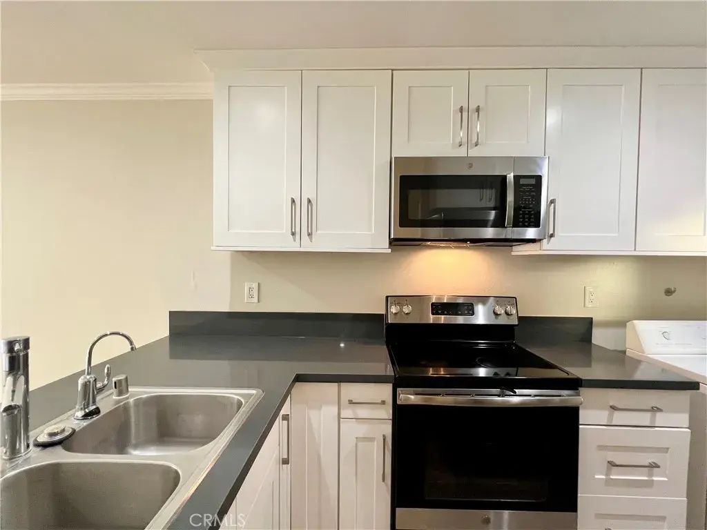 162 Tangelo, Irvine