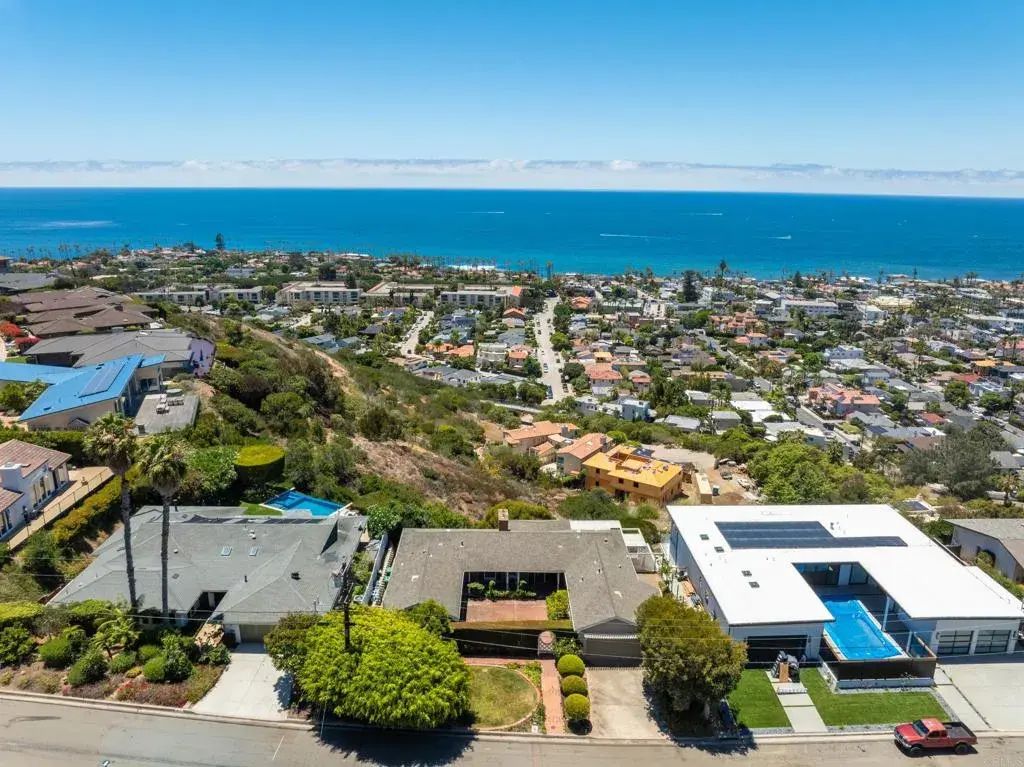 6530 Manana Place, La Jolla