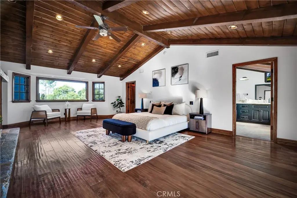 5235 San Feliciano, Woodland Hills