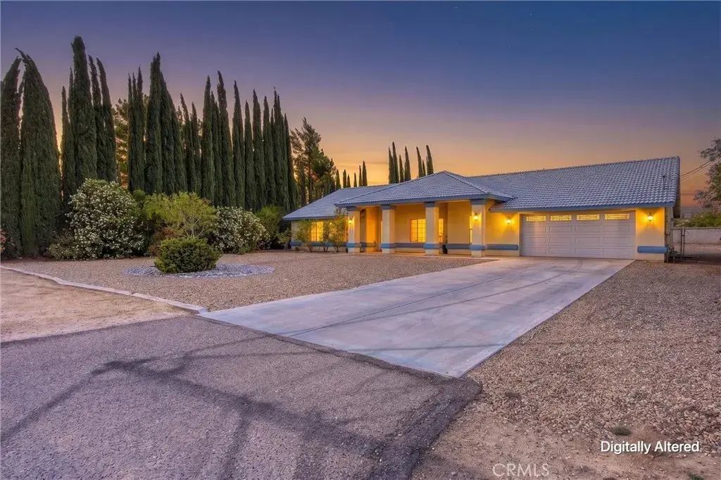 16403 El Centro Street, Hesperia