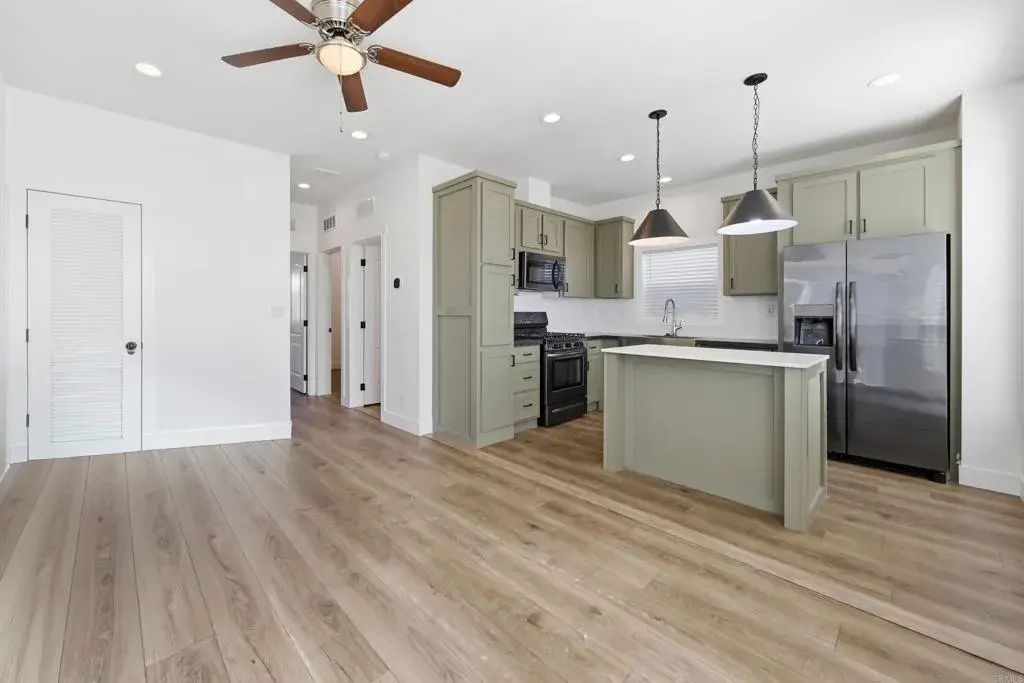 1369 E Main St 32, El Cajon
