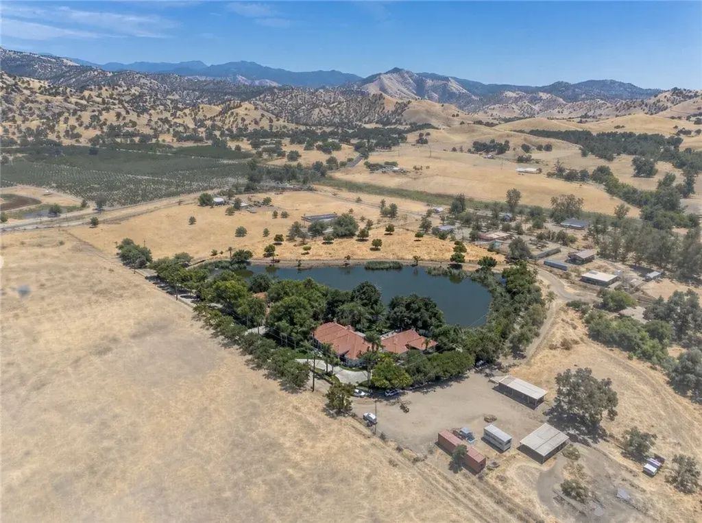 32933 Success Valley Drive, Porterville
