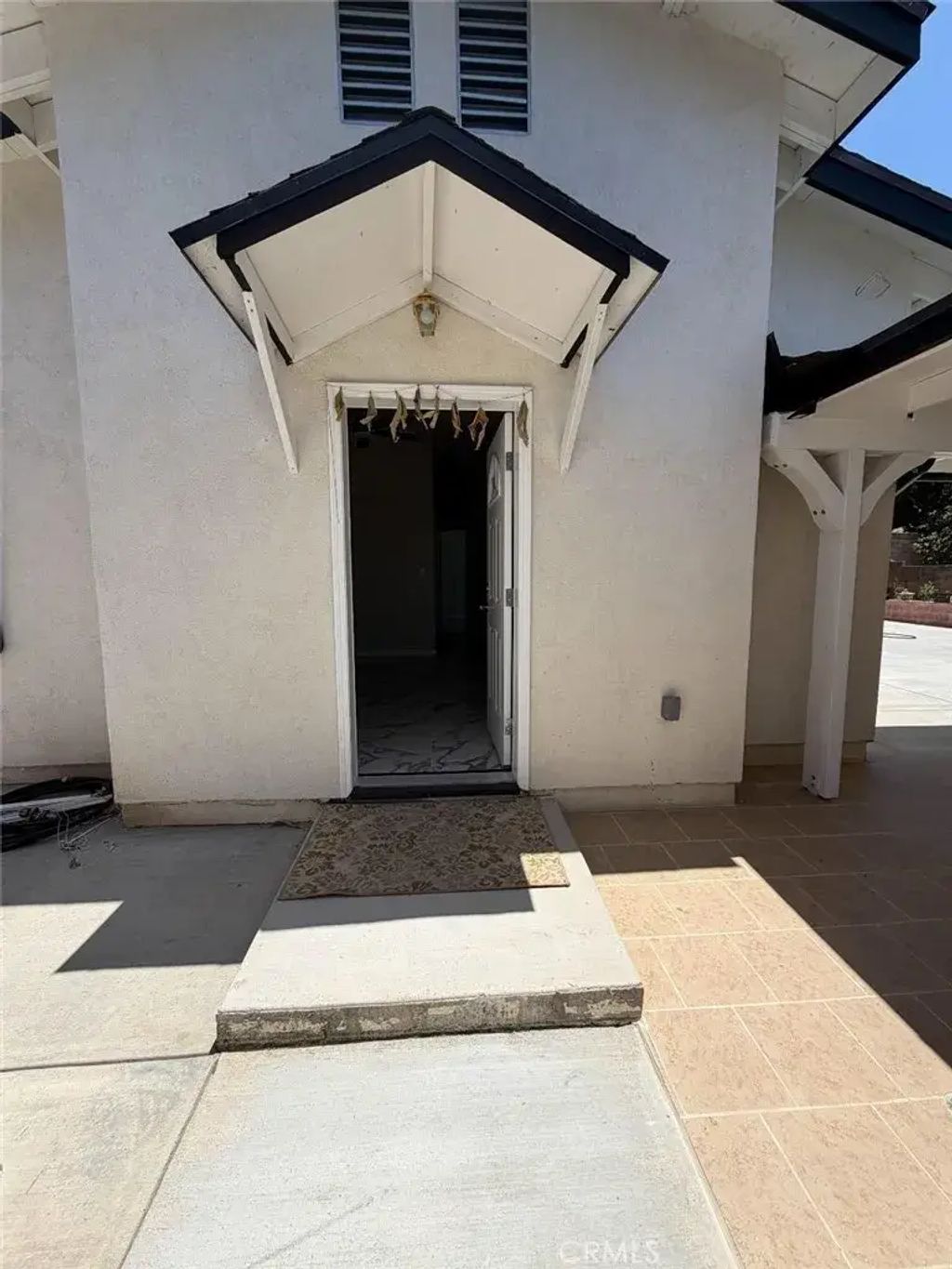 10600 Hillview, Chatsworth