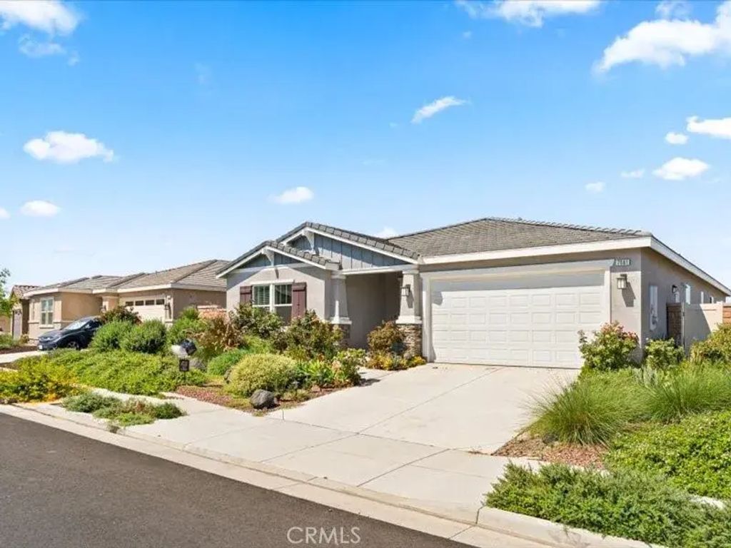 7561 Baerss Road, Riverside