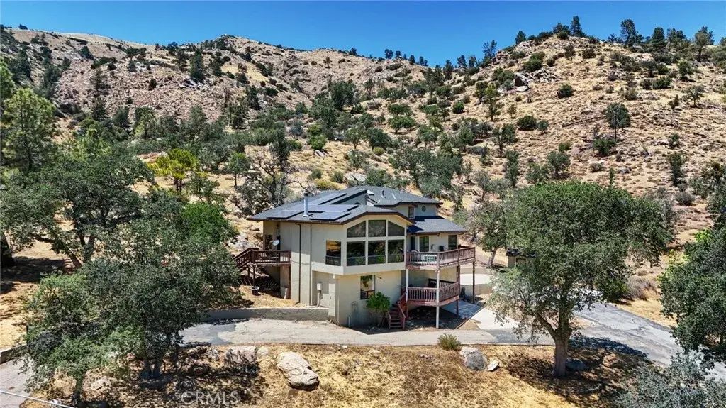 21800 Quail Springs Rd., Golden Hills