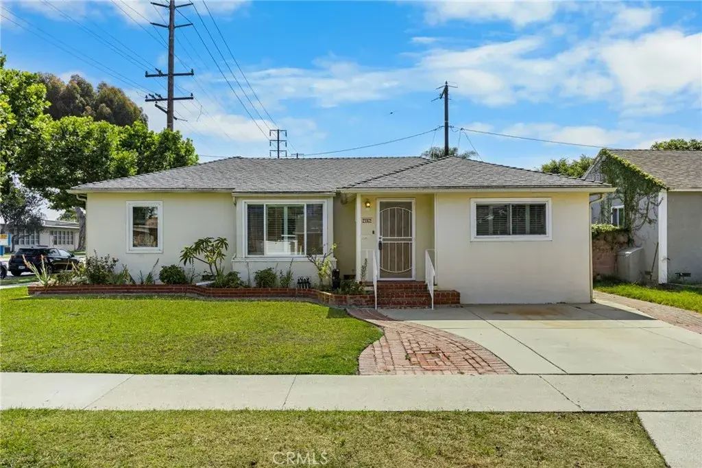 2162 Charlemagne, Long Beach