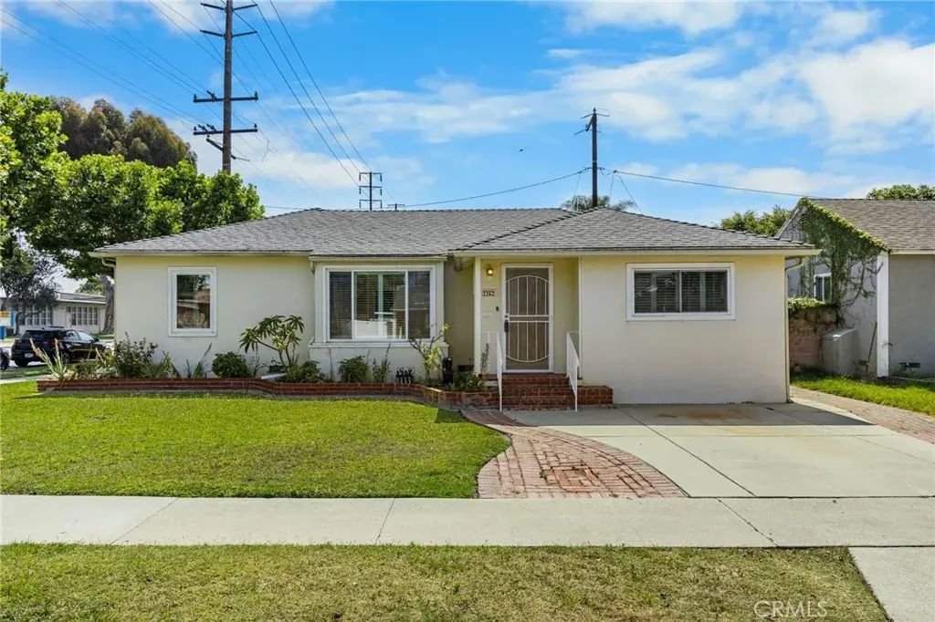 2162 Charlemagne, Long Beach