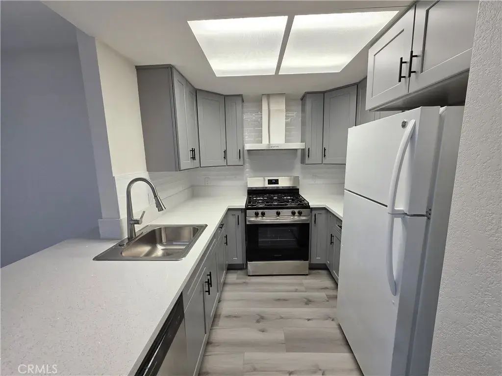 44036 25th West, Lancaster
