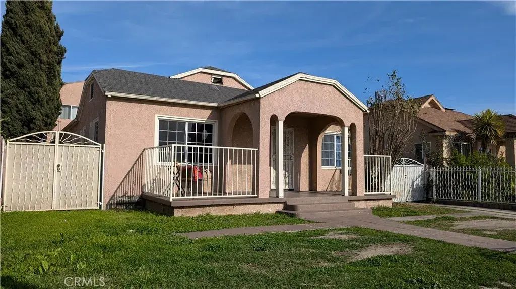 3854 Arlington Avenue, Los Angeles