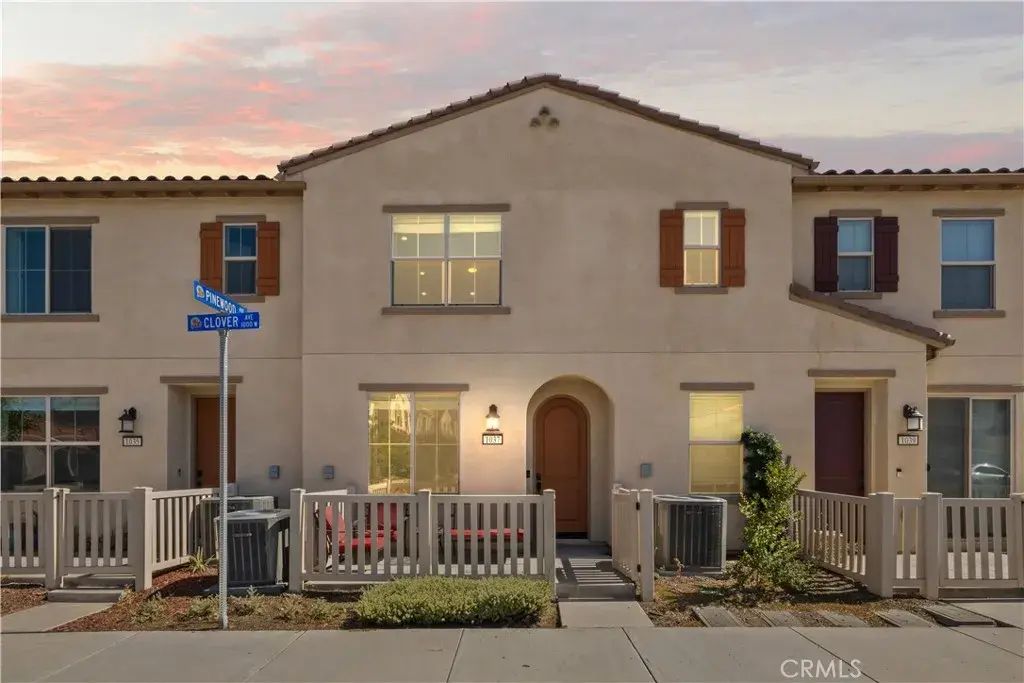 1037 W Clover Ave, Rialto