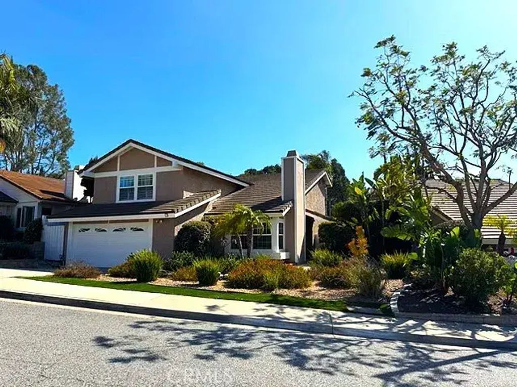 7 Carob, Newbury Park