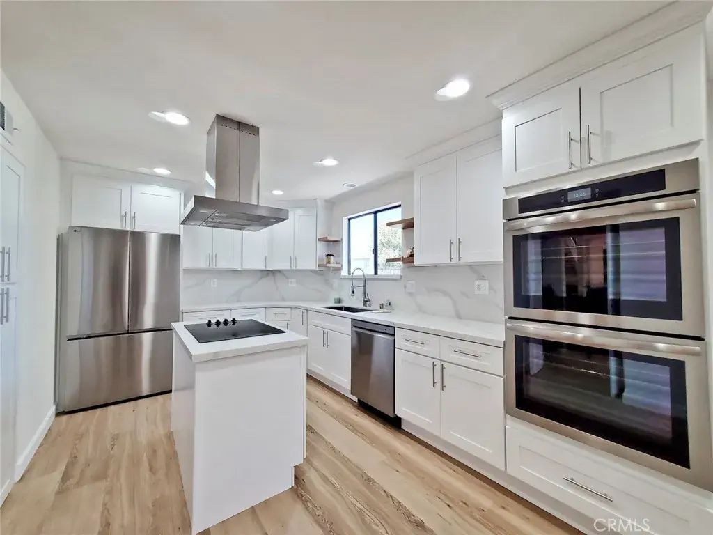 5345 White Oak Avenue G, Encino
