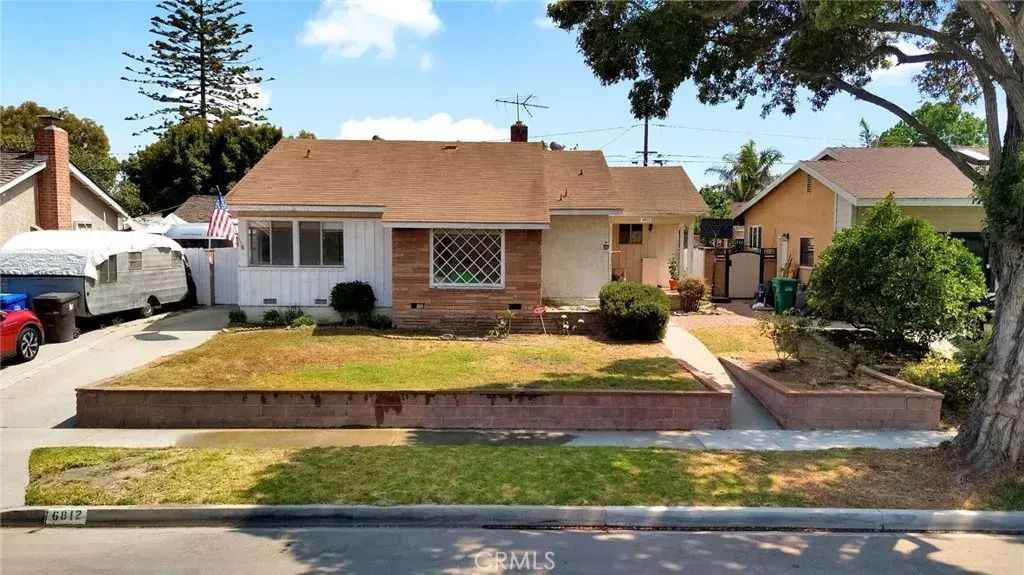 6812 E La Marimba, Long Beach