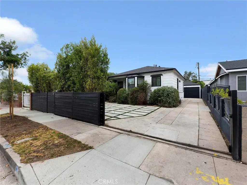 1021 E 65th Street, Inglewood