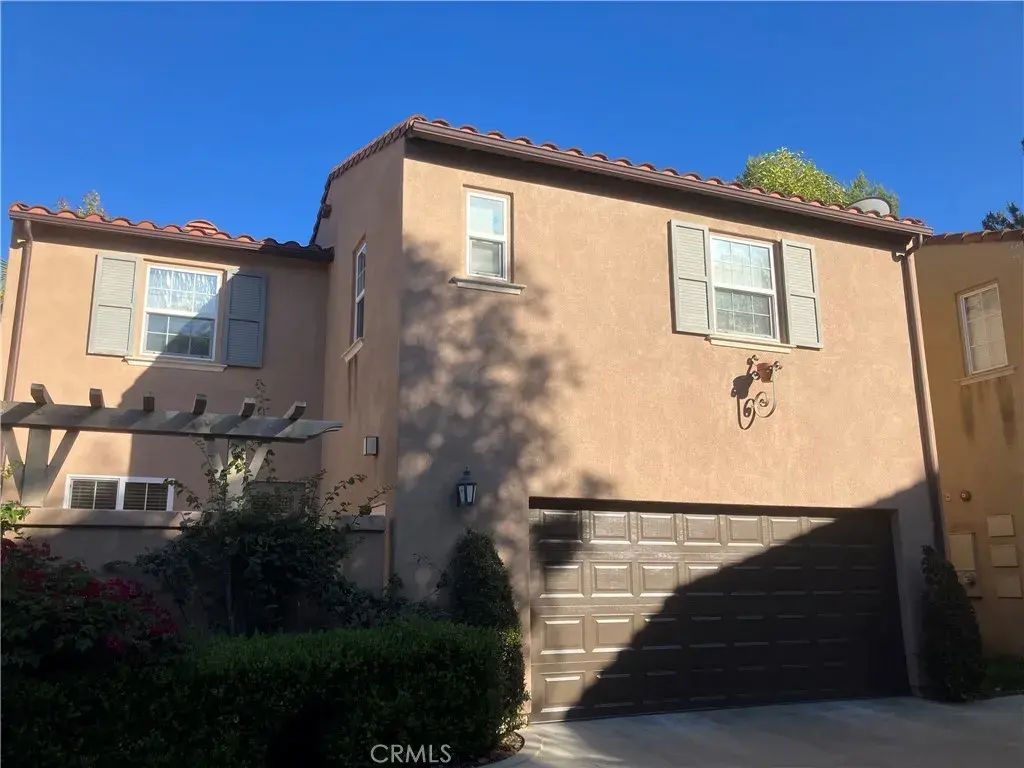 44 Duet, Irvine