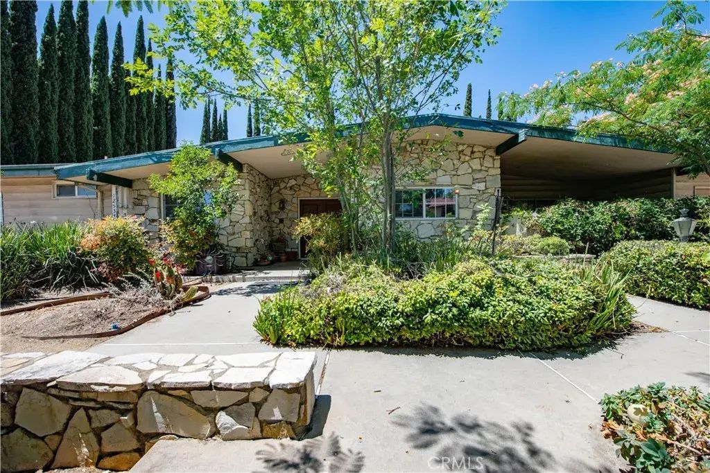 12537 Kenny, Granada Hills