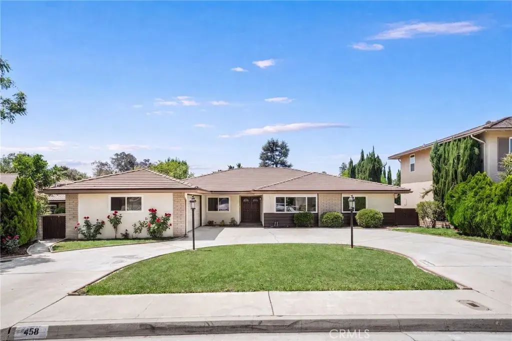 458 W Winnie Way, Arcadia