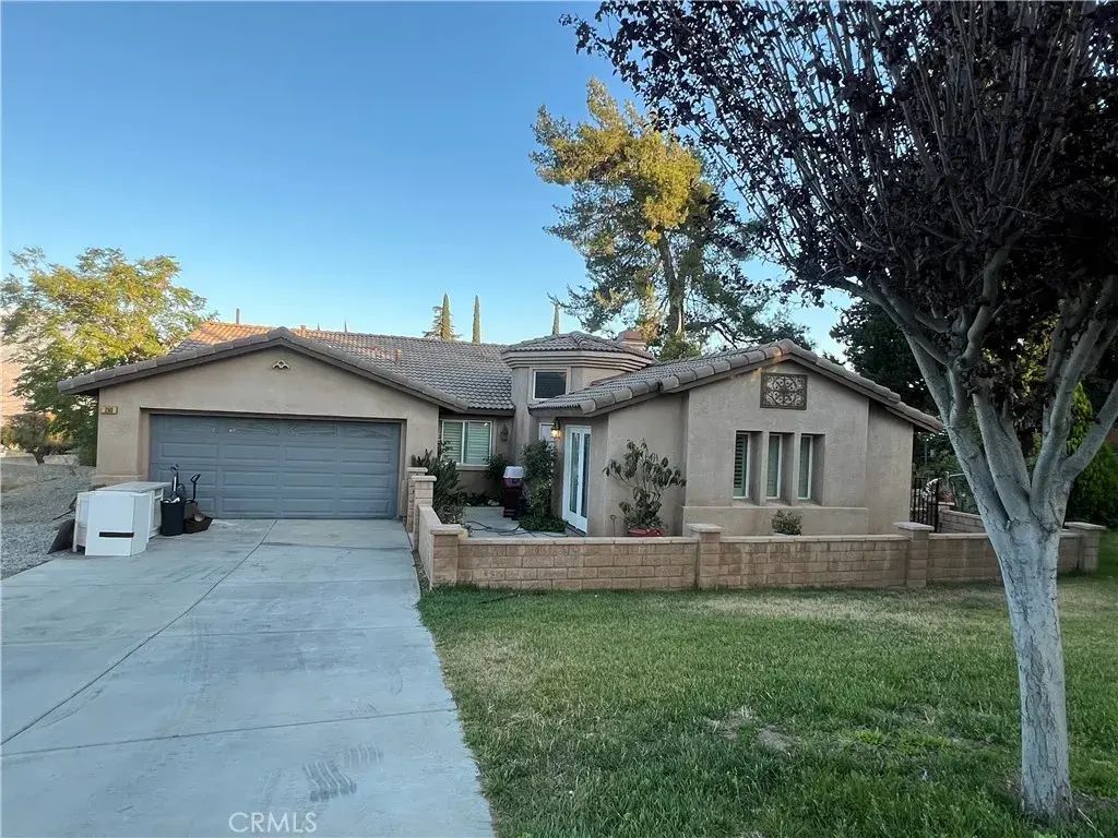 280 Summit, Banning