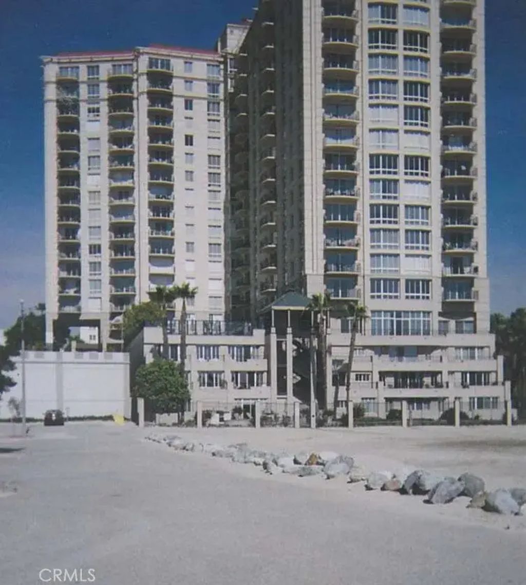 850 E Ocean Boulevard B3, Long Beach