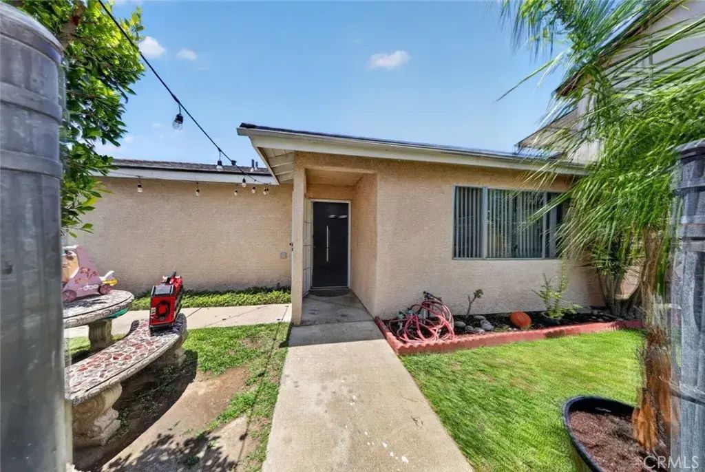 1012 N Vernon Avenue, Azusa