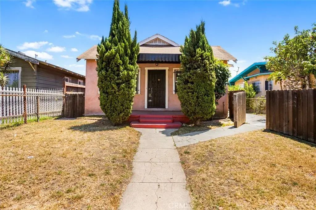 924 W 76th, Los Angeles
