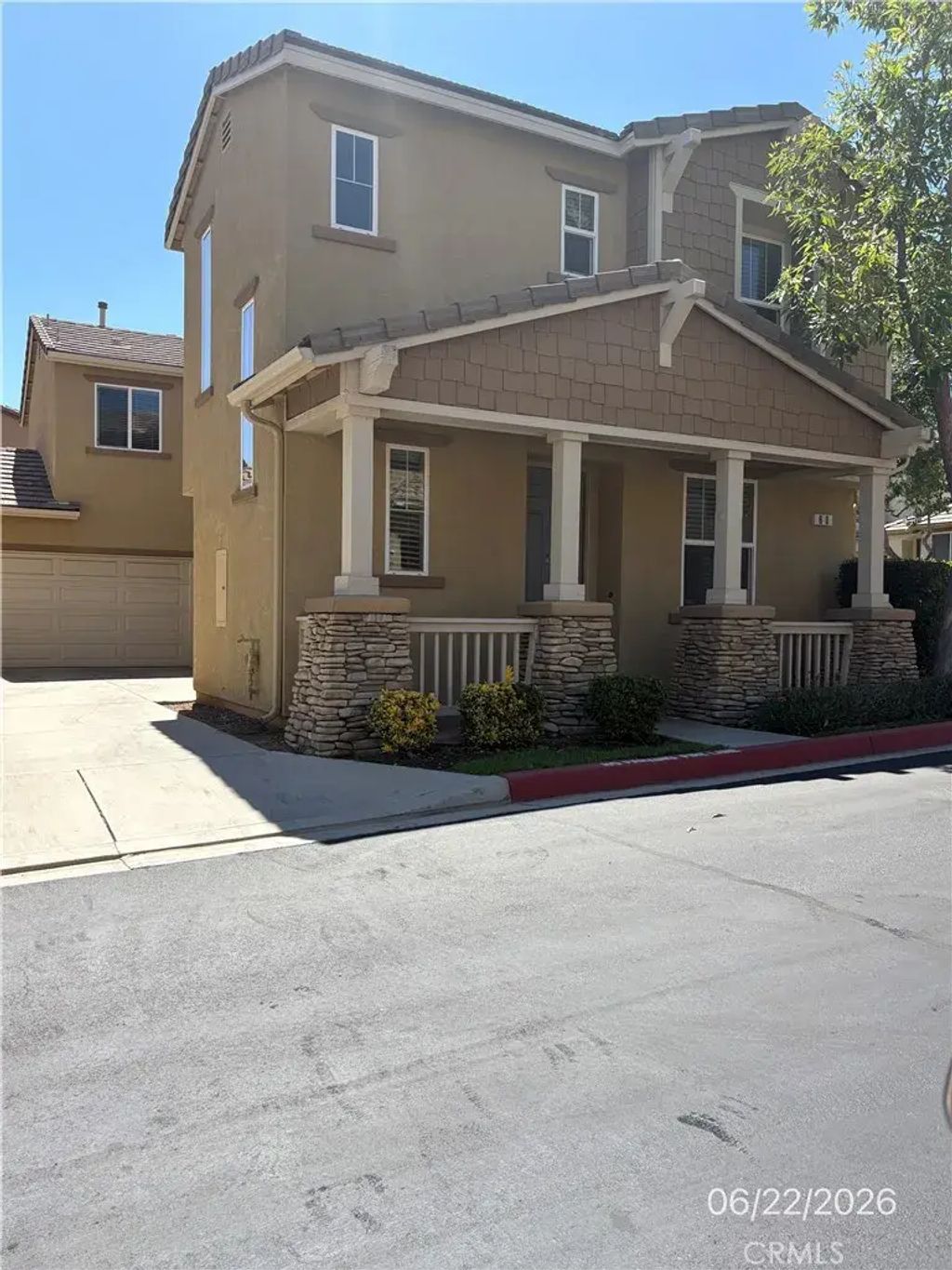 60 Crocus, Redlands