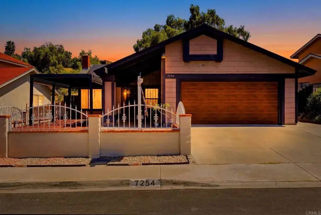 7254 Zest Street, 