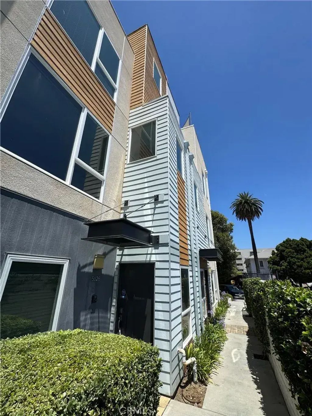 5628 Observation Lane, Los Angeles