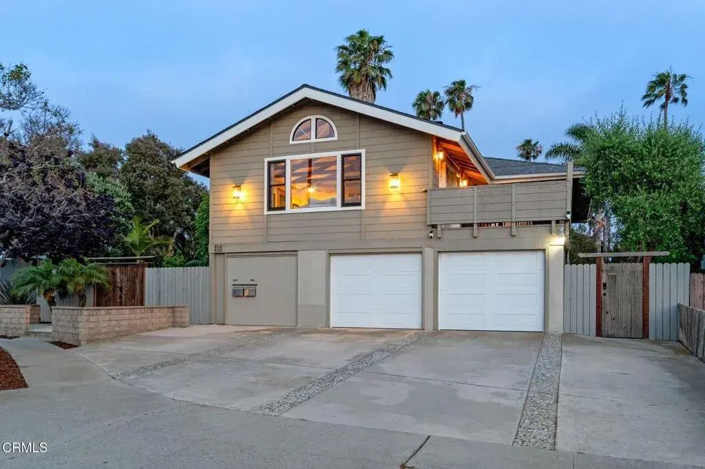 950 Seaside Court, Ventura