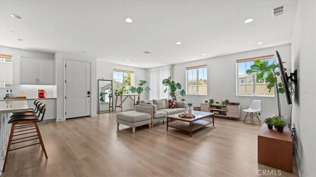 3930 S Oasis Paseo 237, Ontario