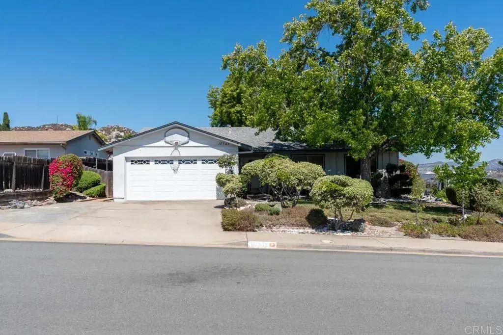 10341 Santana St, Santee