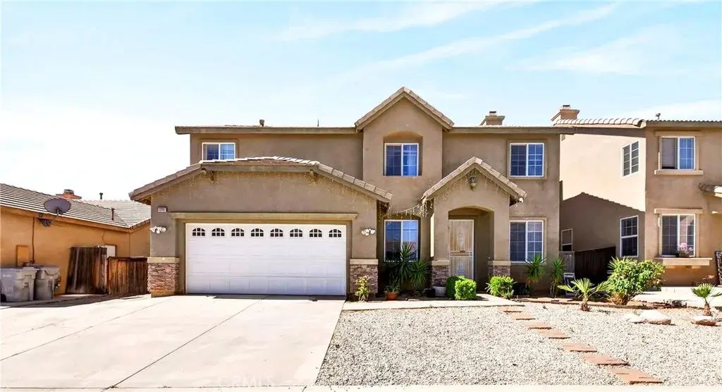 13267 Silver Oak, Hesperia