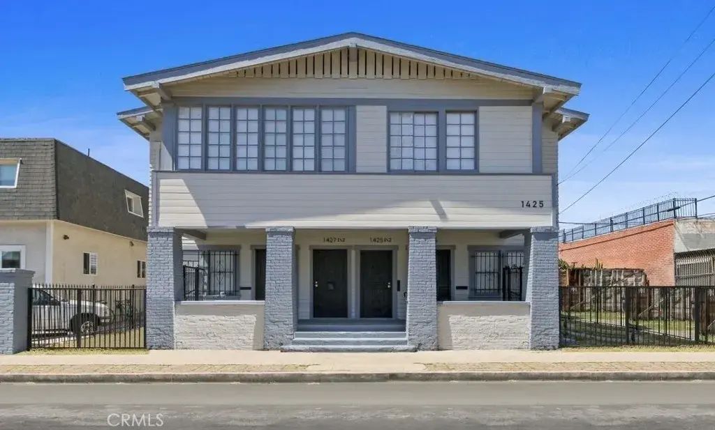 1425 W 18th St., Los Angeles