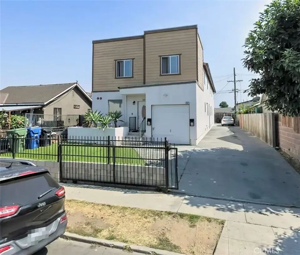 342-344 E 118th, Los Angeles