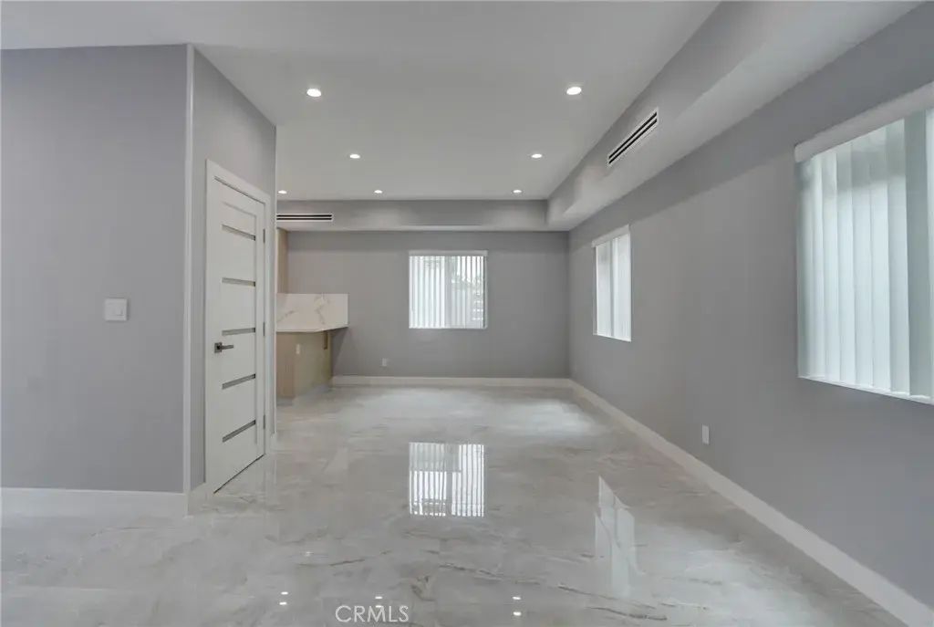 7744 Ostrom Avenue, Lake Balboa