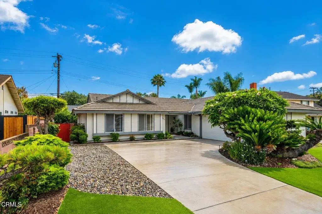 1034 Red Oak Place, Camarillo