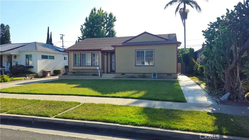 5209 Coke, Lakewood