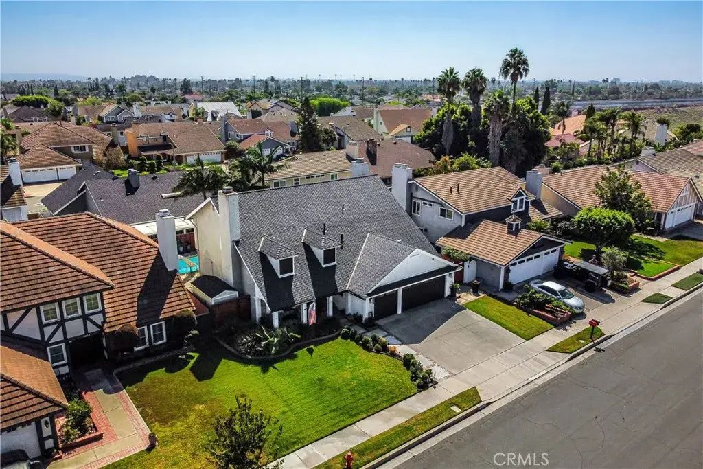 4624 E Blue Bird Avenue, Orange