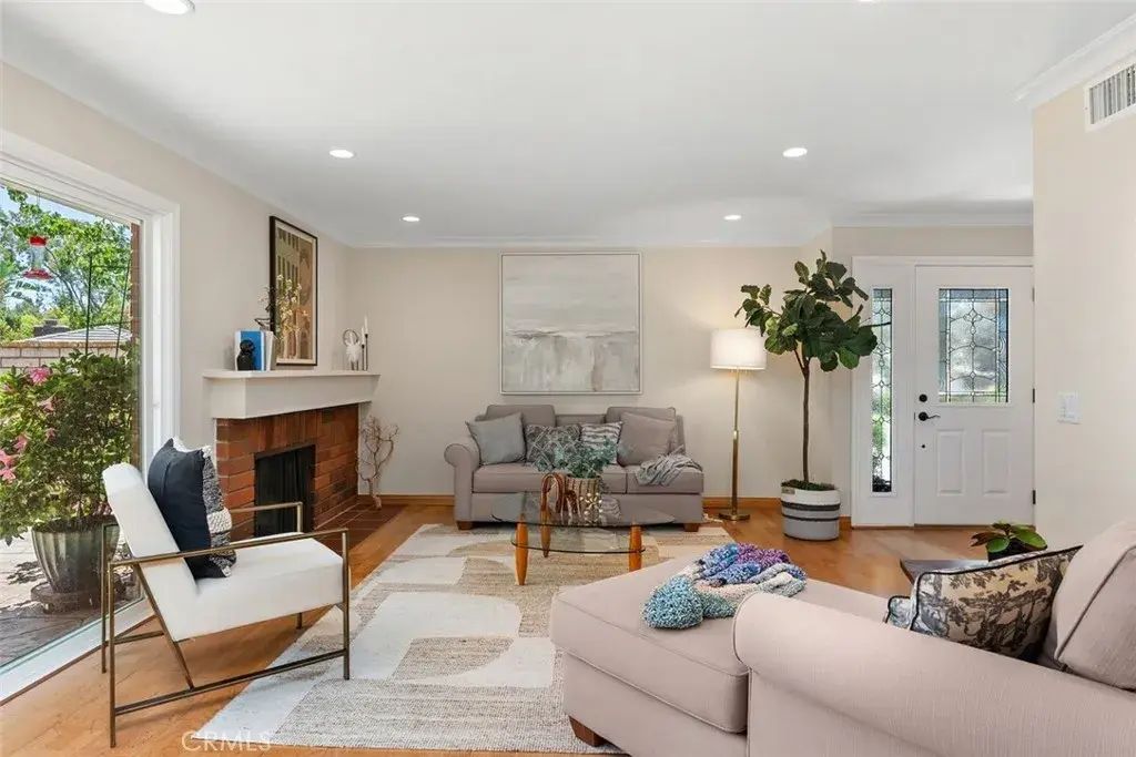 17261 Citron, Irvine
