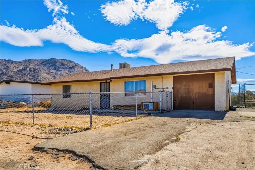 7004 49 Palms, 29 Palms