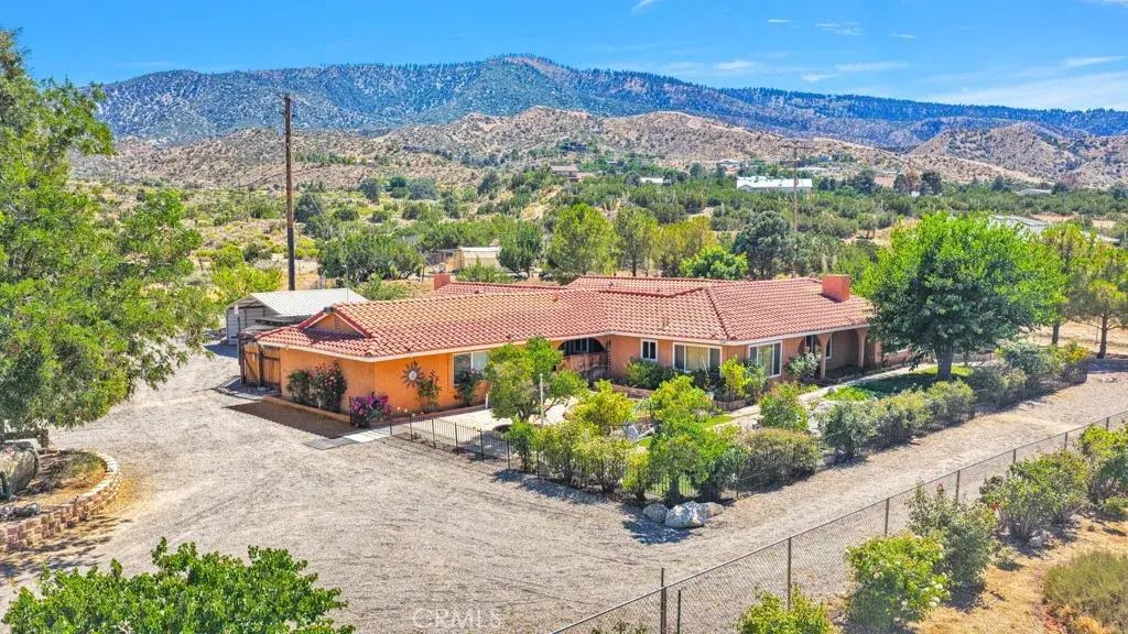 9072 Green Road, Pinon Hills