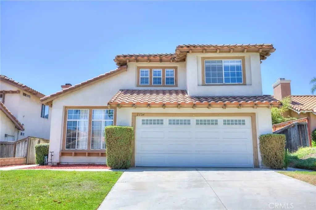 2154 Saddleback, Corona