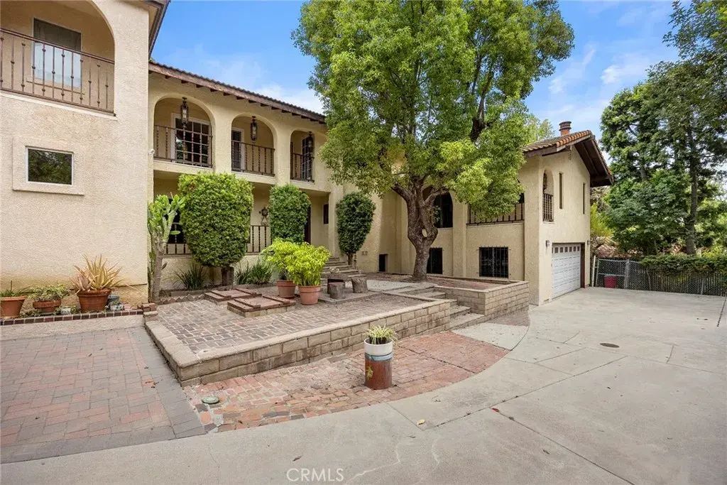 1450 N Walnut Street, La Habra Heights