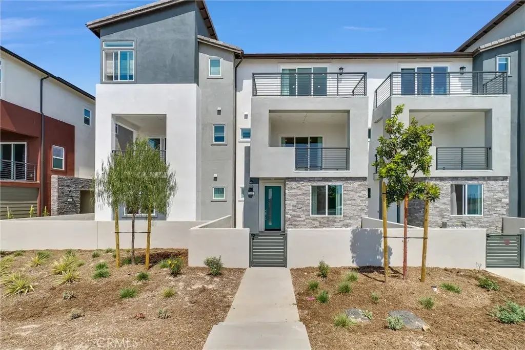160 Restore, Irvine
