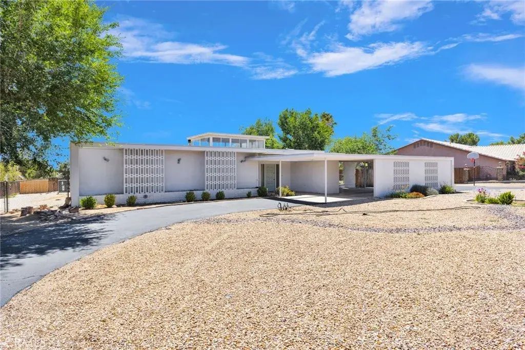 18969 Pachappa Road Road, Apple Valley