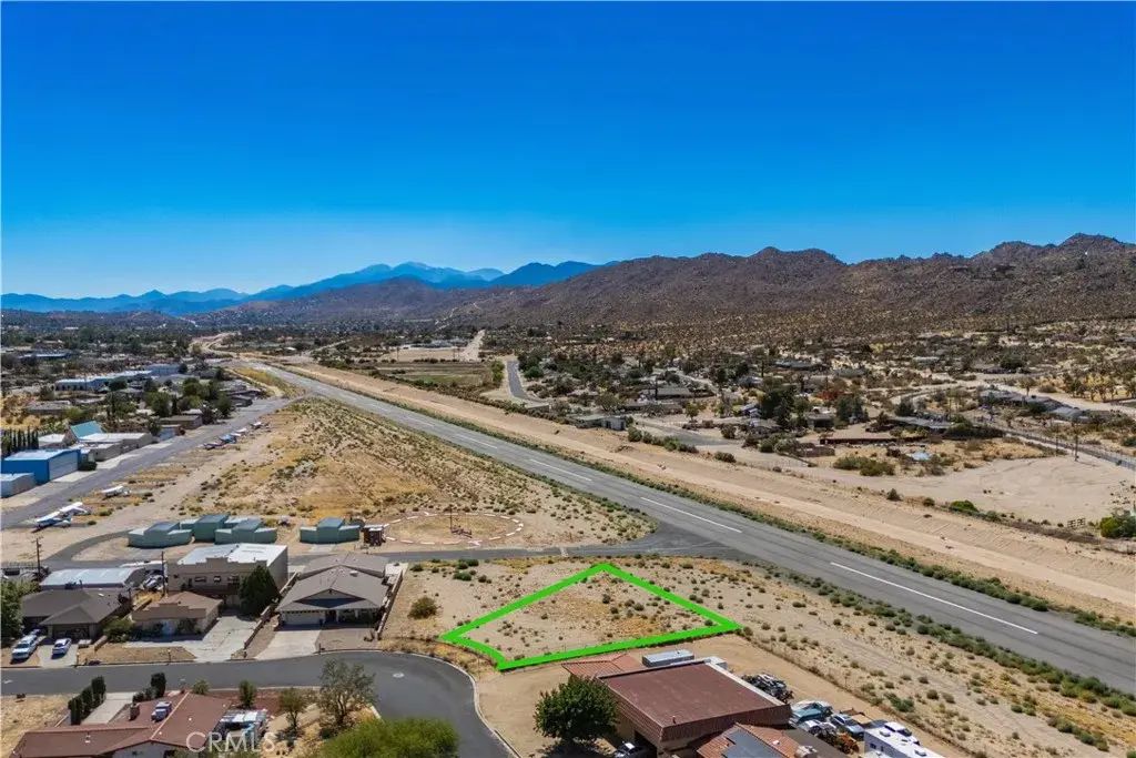 6780 Lindbergh, Yucca Valley
