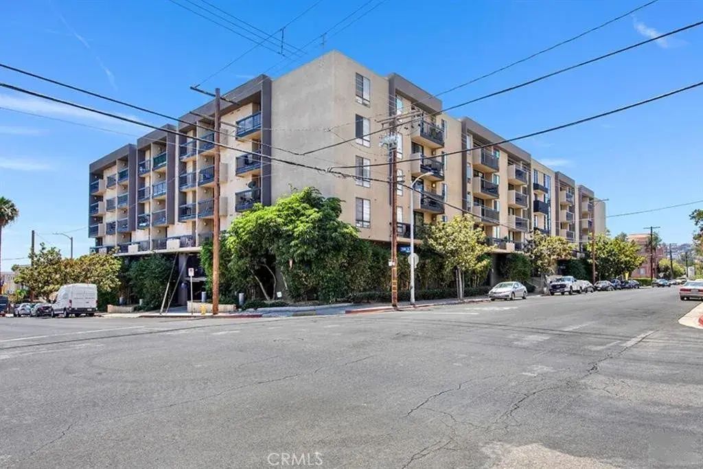 7320 Hawthorn Avenue 318, Los Angeles