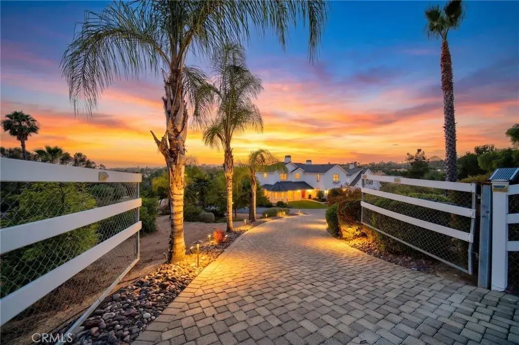 1130 Sierra Bonita, Fallbrook