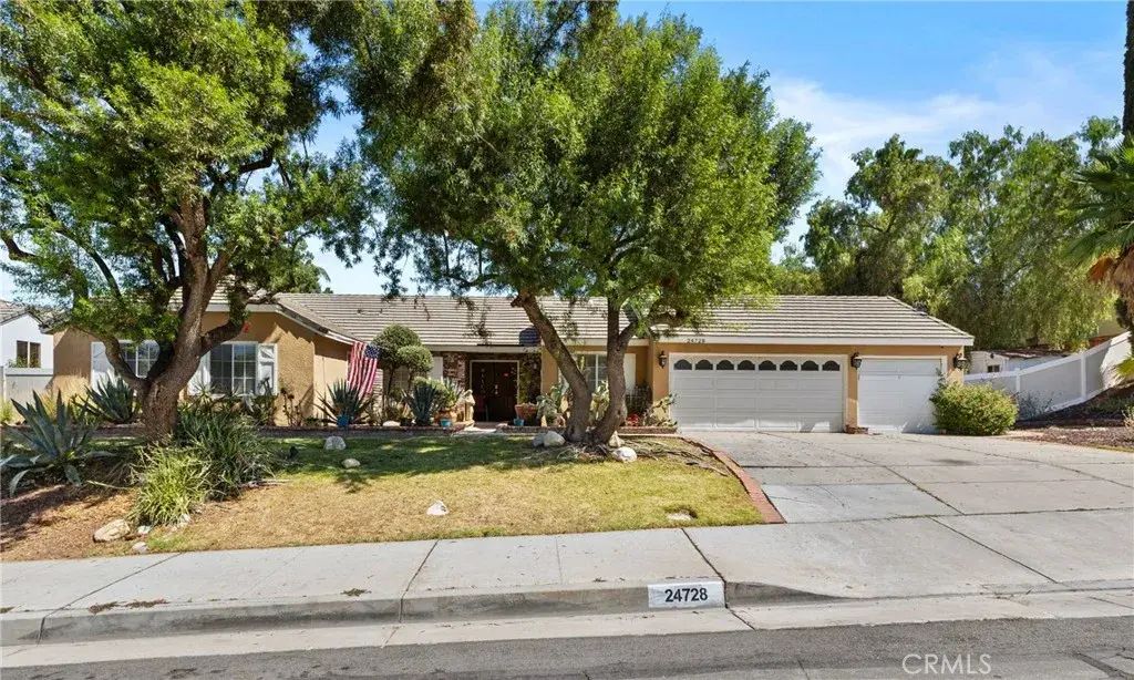 24728 Morning Mist Dr, Moreno Valley