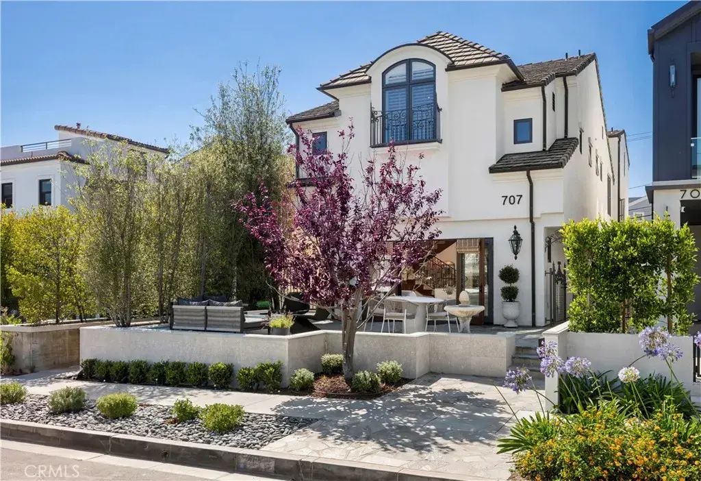 707 Larkspur Avenue, Corona Del Mar